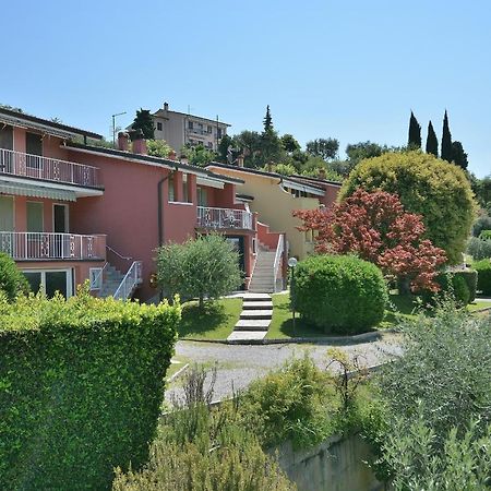 Apartment Joan Miro With Pool Bardolino Exterior photo