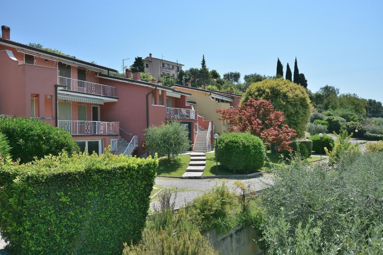Apartment Joan Miro With Pool Bardolino Exterior photo