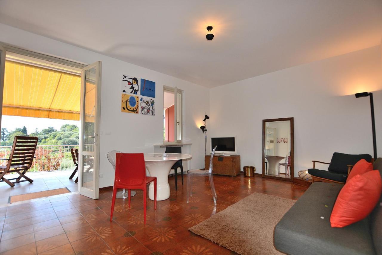 Apartment Joan Miro With Pool Bardolino Exterior photo