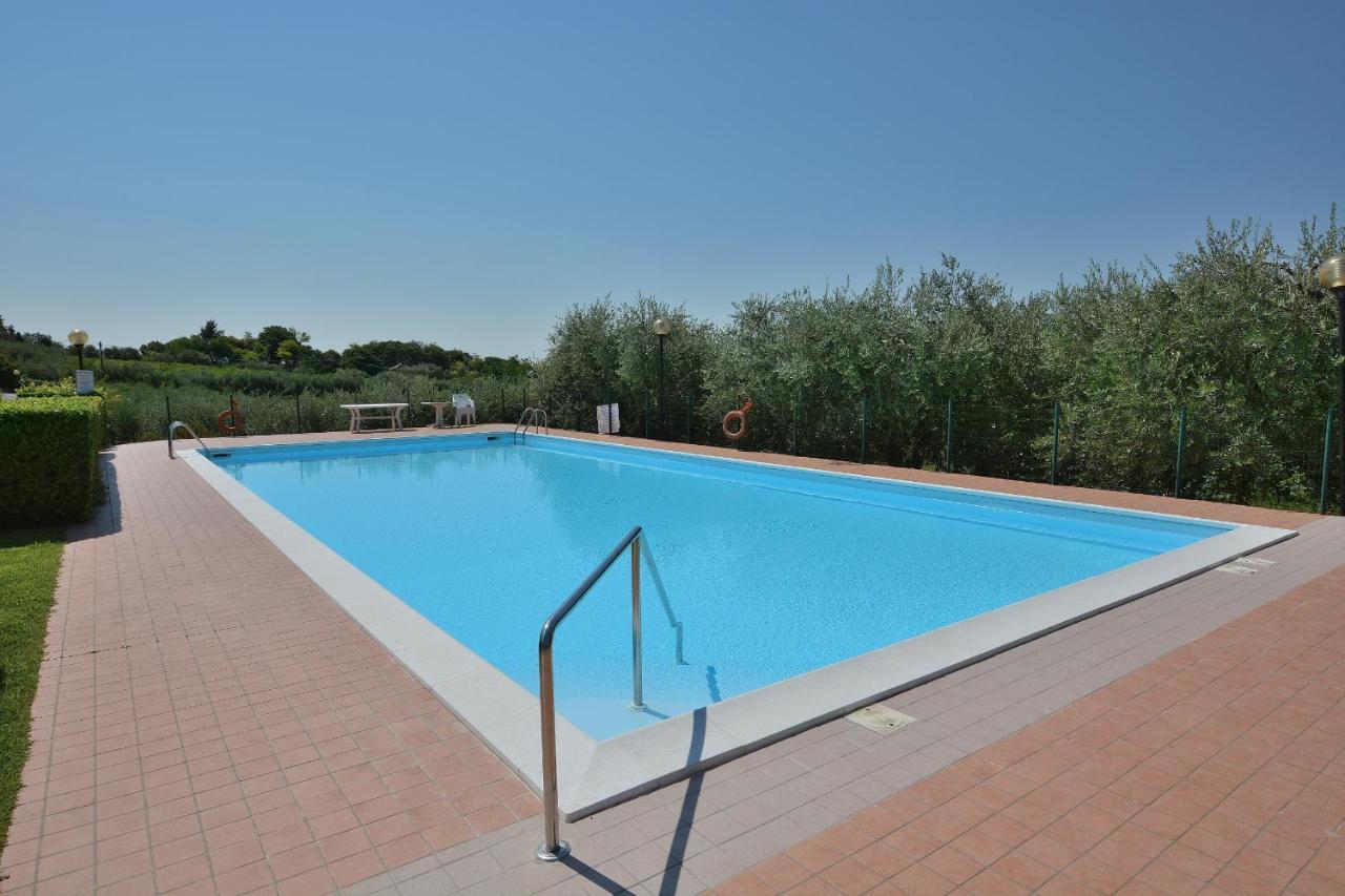 Apartment Joan Miro With Pool Bardolino Exterior photo