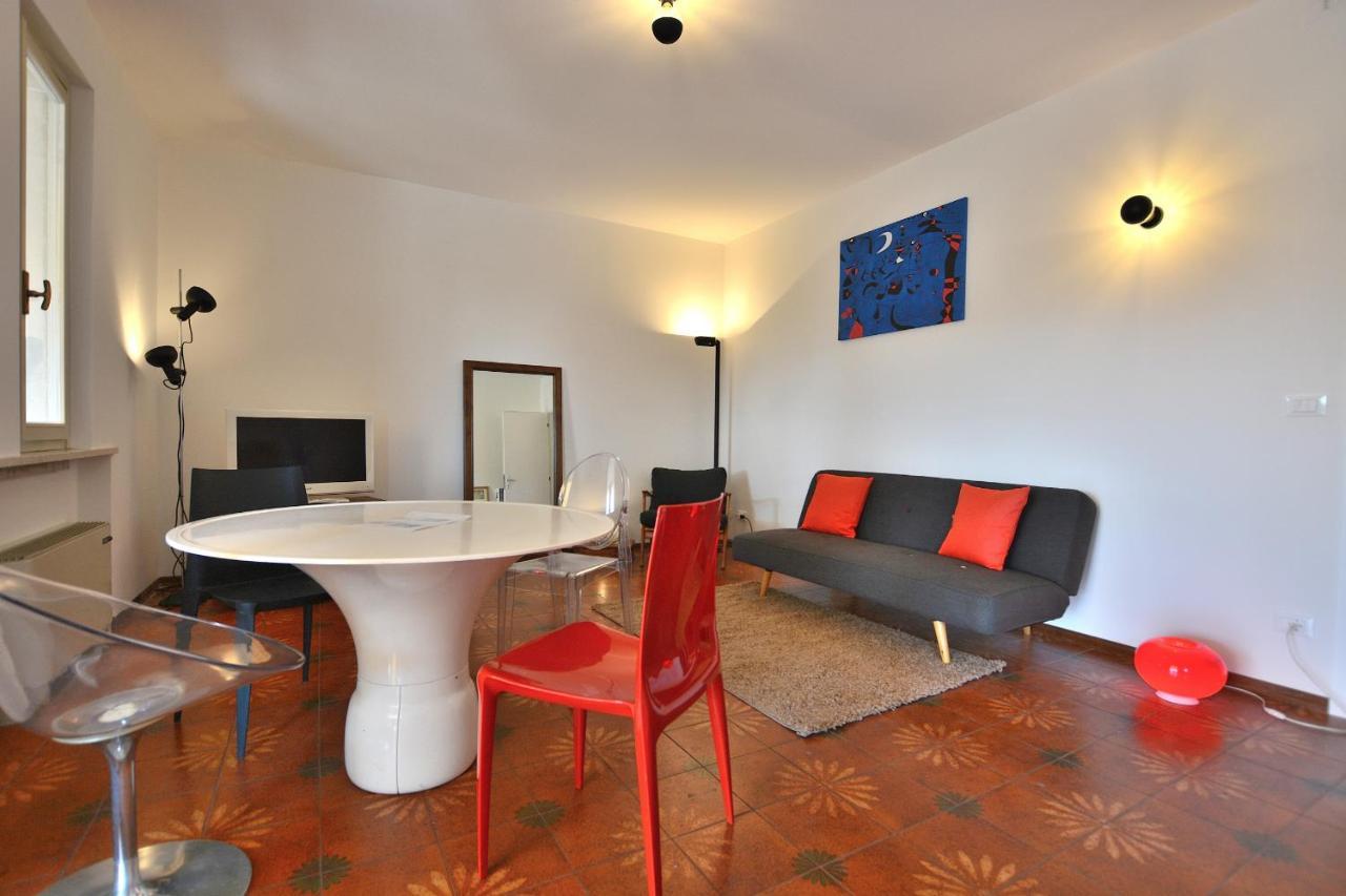 Apartment Joan Miro With Pool Bardolino Exterior photo
